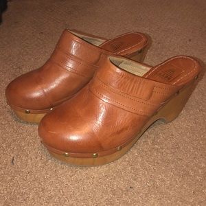 Aldo Clogs size 6